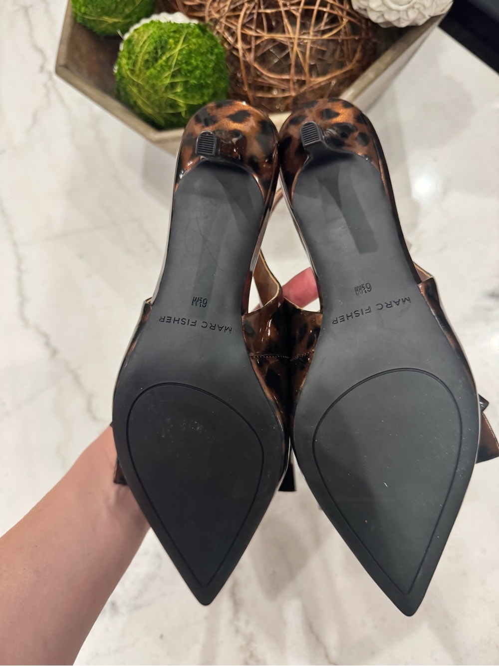 NWT Marc Fisher Leopard-Print Pointed Slingback Heels with Bow Size 6.5 - Picture 5 of 7